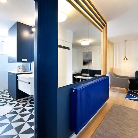 Svetlo Stanovanje Z Modernim Dizajnom Λιουμπλιάνα