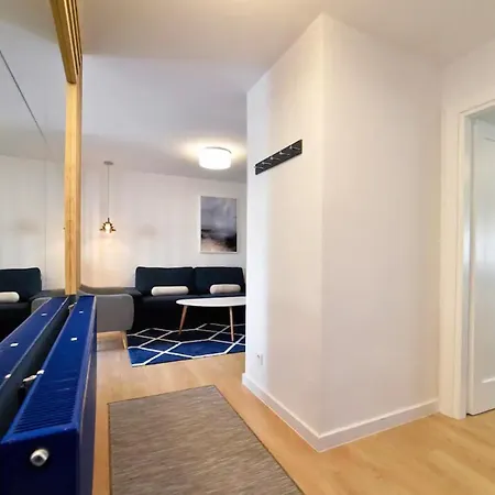 Apartment Svetlo Stanovanje Z Modernim Dizajnom Ljubljana