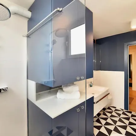Svetlo Stanovanje Z Modernim Dizajnom Apartment