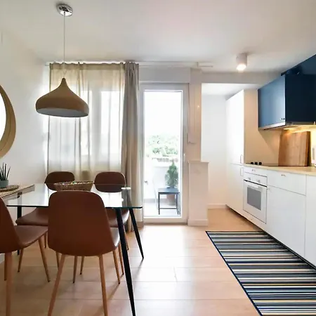 Apartment Svetlo Stanovanje Z Modernim Dizajnom *